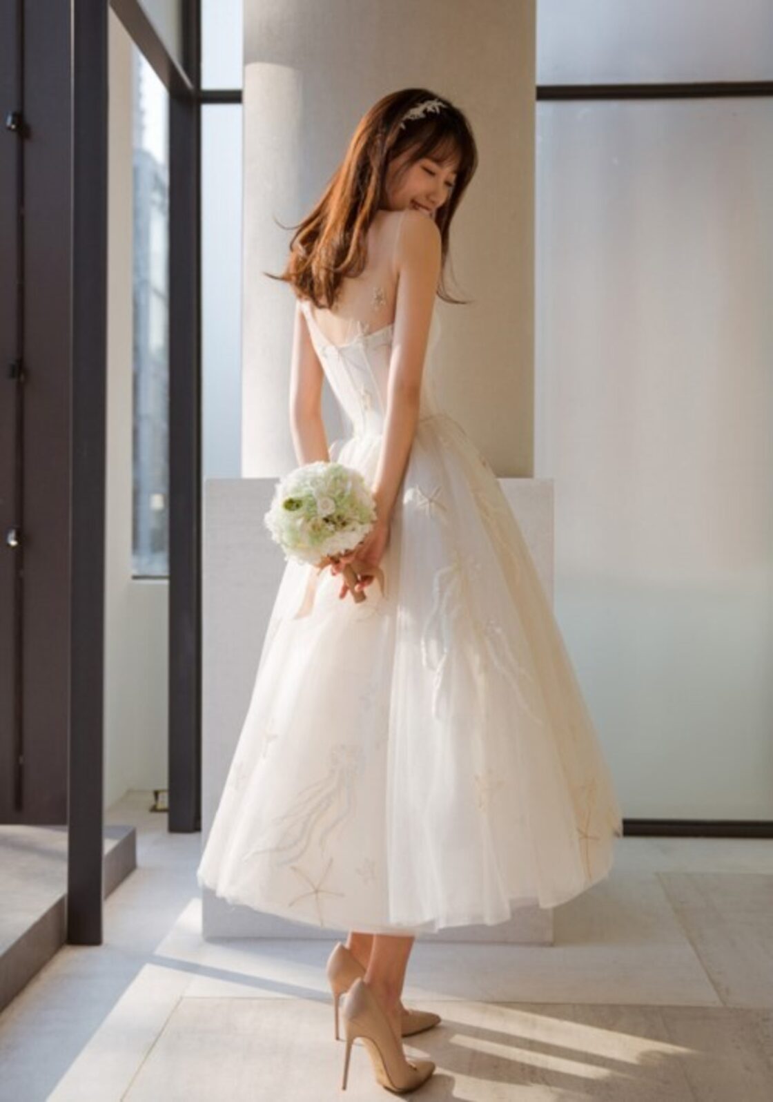 ウエディングドレス クラシカル Aライン 細見えシルエット 編み上げ  