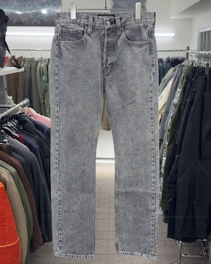 SS2018 BALENCIAGA BLEACHED JEANS