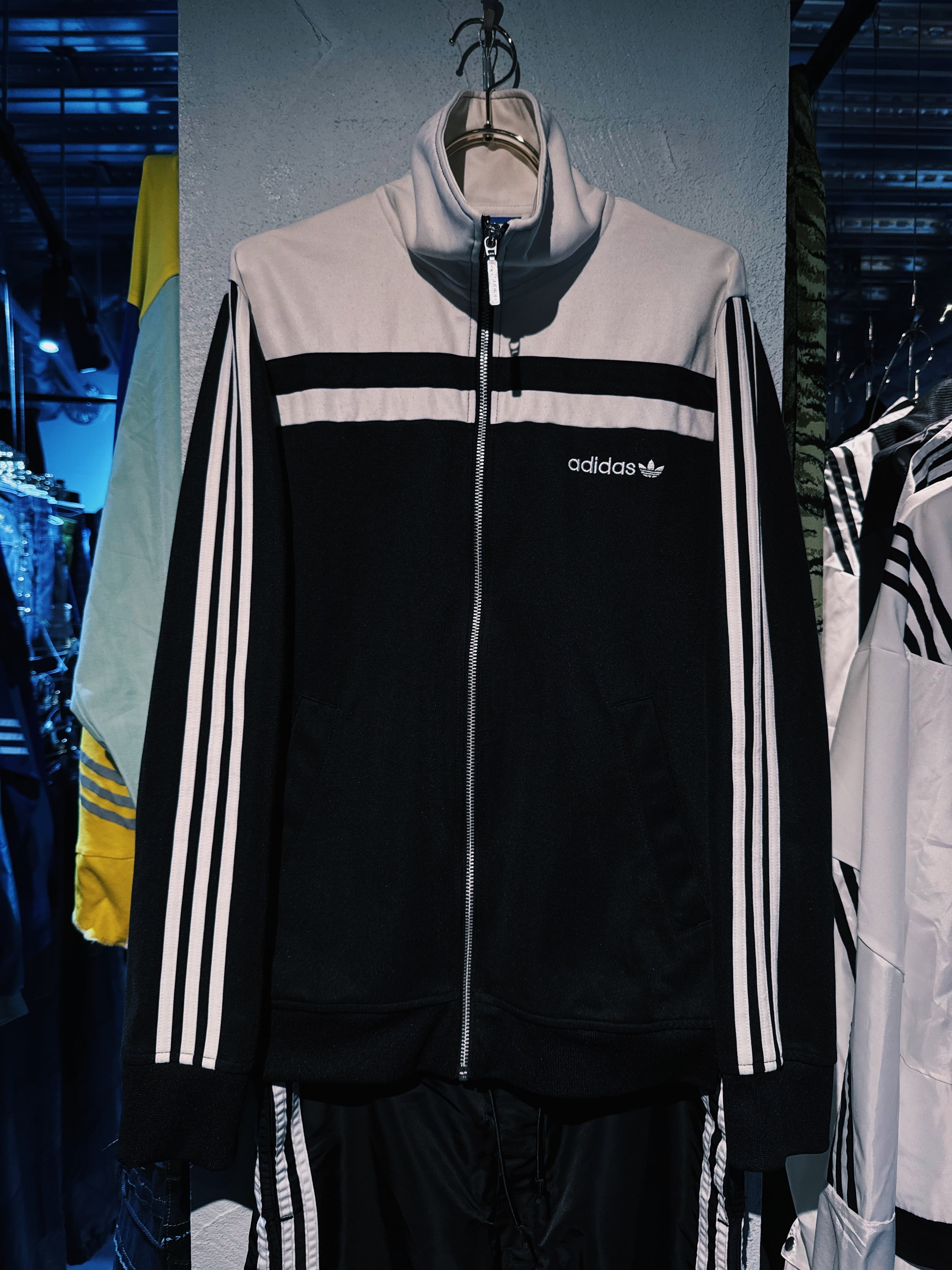 【D4C】"ADIDAS Originals"3 stripes design stand neck track jacket