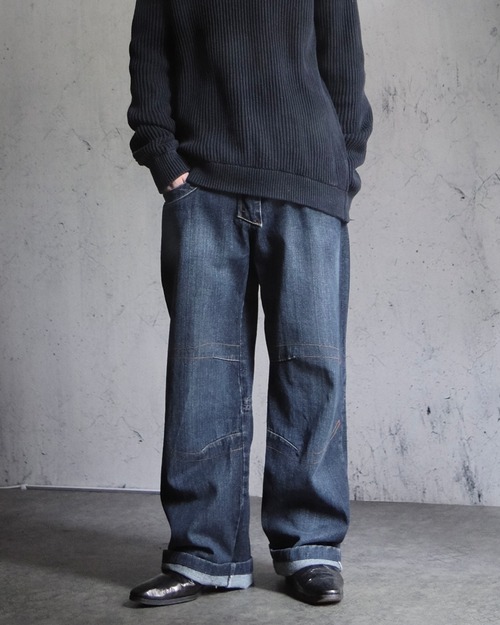 3D design denim pants