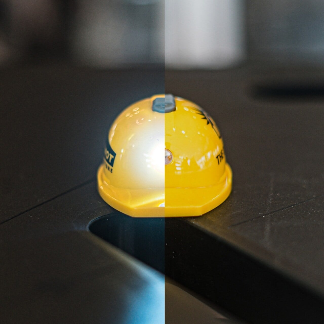 WHATNOT×THE DIY DEPOT／ヘルメットキーホルダー｜HELMET KEYCHAIN