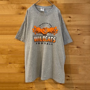 【GILDAN】バックプリント WILDCATS イラスト プリント Tシャツ アメフト L US古着