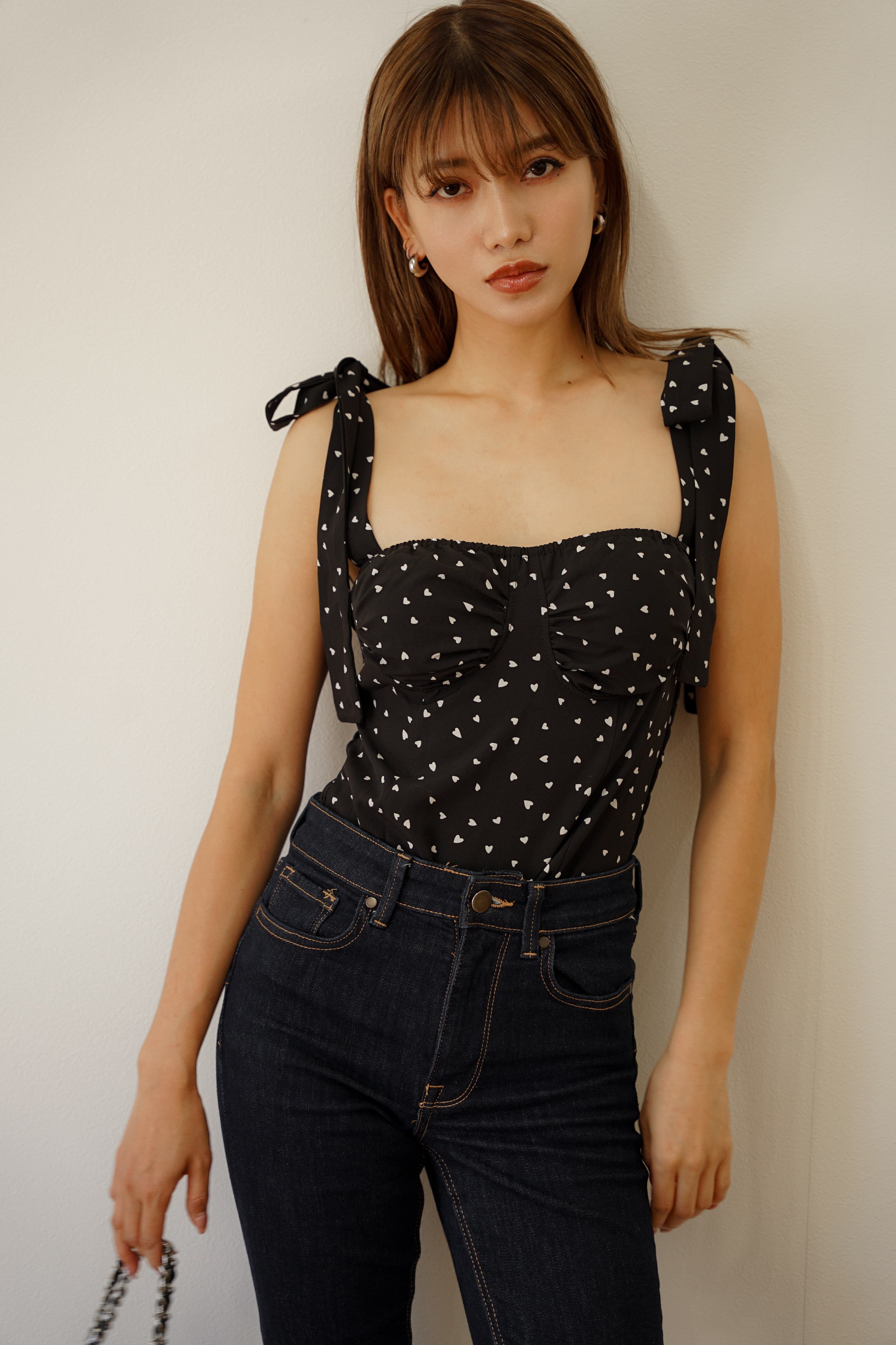 ショルダーリボンストラップ トップス