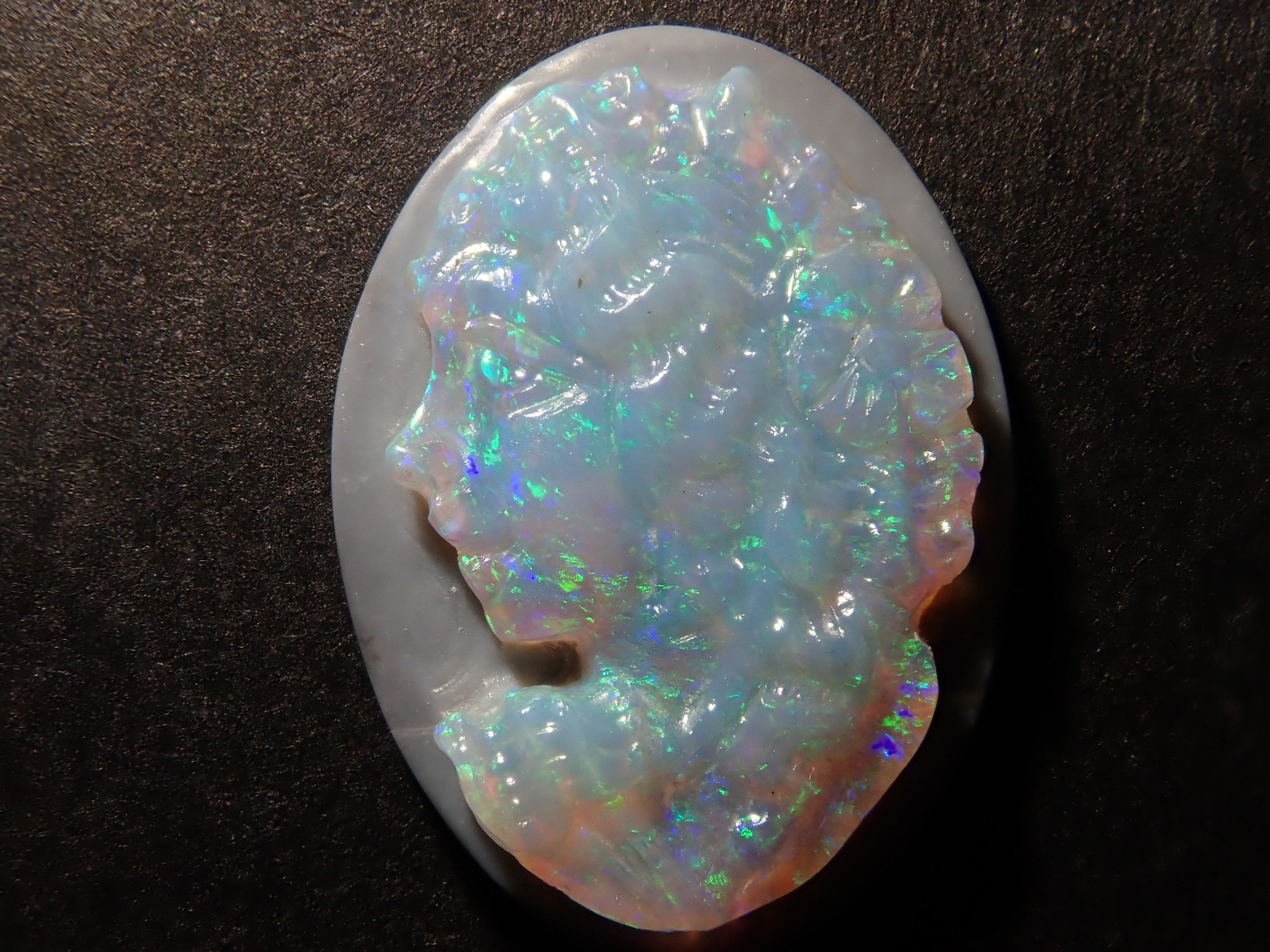 【✨てんちょーコレクション✨】美麗カメオ オーストラリア産セミブラックオパール 1.686ct