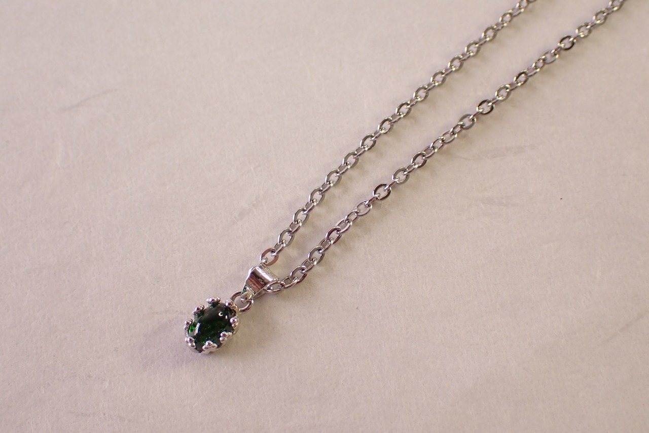 ツァボライトネックレス　0.66ct [D12‐107]