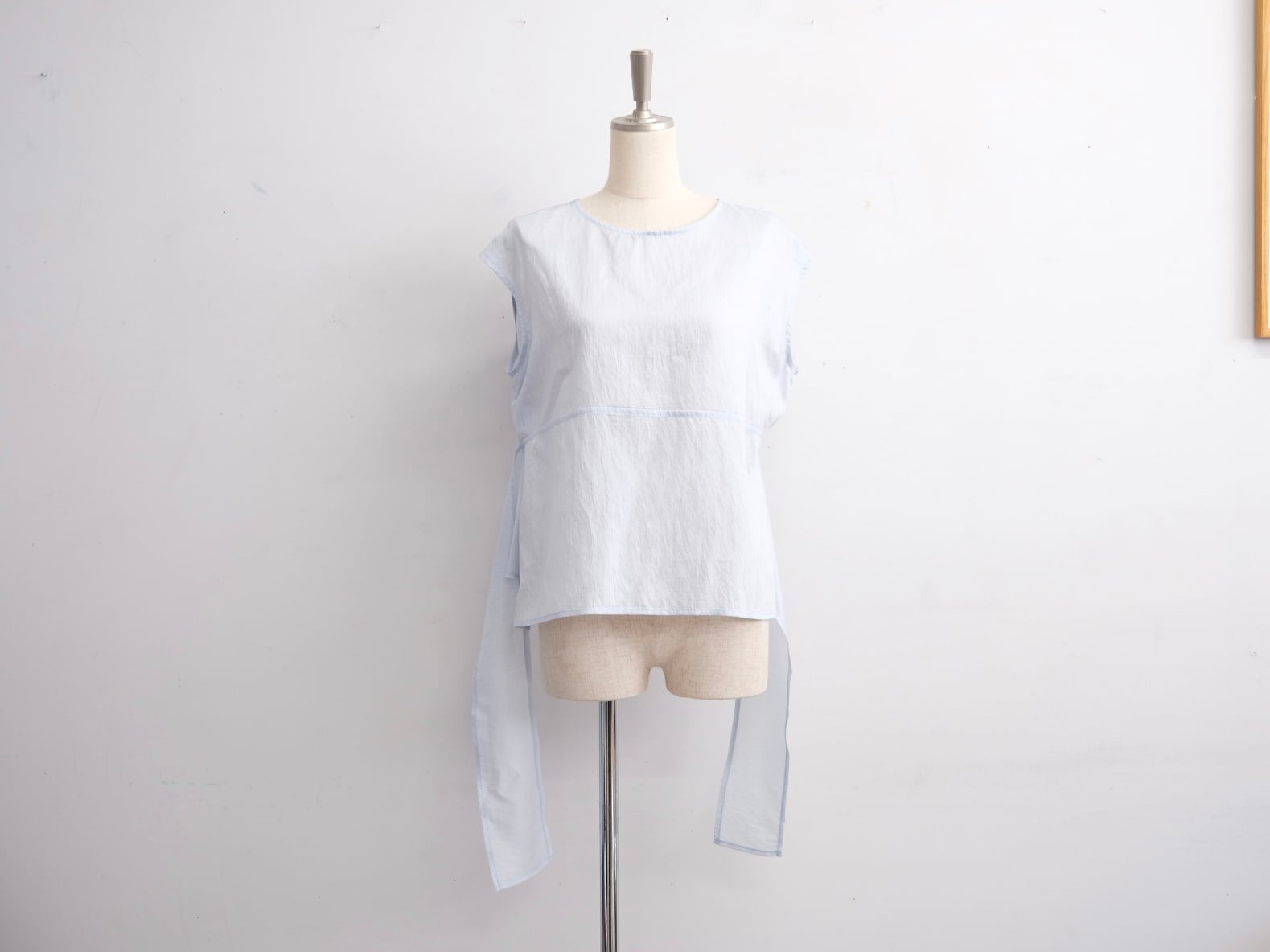 TENNE HANDCRAFTED MODERN 