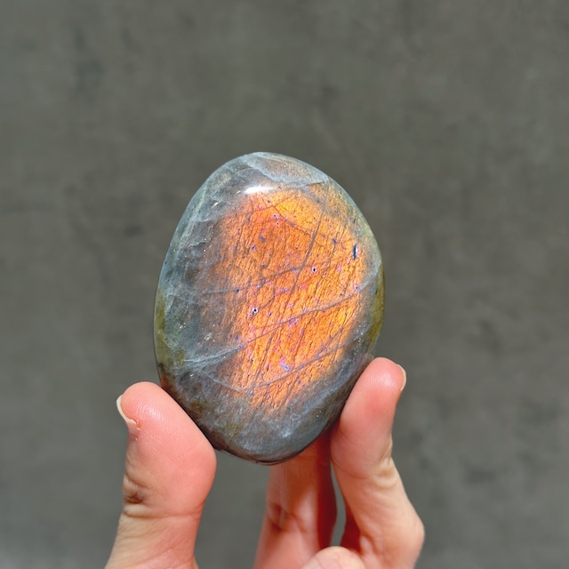 グレーのラブラドライト パームストーン 04◇ Labradorite palm stone ◇天然石・鉱物・パワーストーン