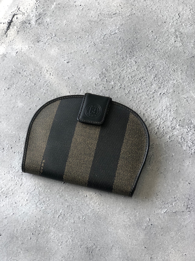 FENDI フェンディ ぺカン 財布 ブラウン FFロゴ PVCレザー ハーフムーン vintage ヴィンテージ オールド 5tfac6