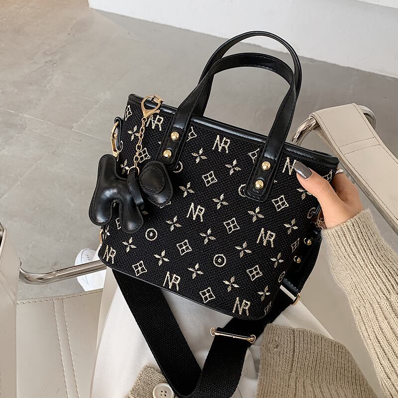 オータムウィンターショルダーバッグレッド 秋物 冬物 手作りハンドバック41639837368