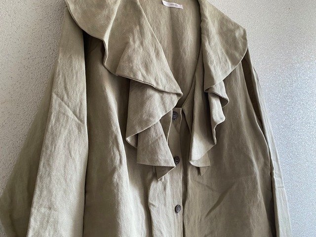 〔sample sale〕big frille collar shirt / sage green