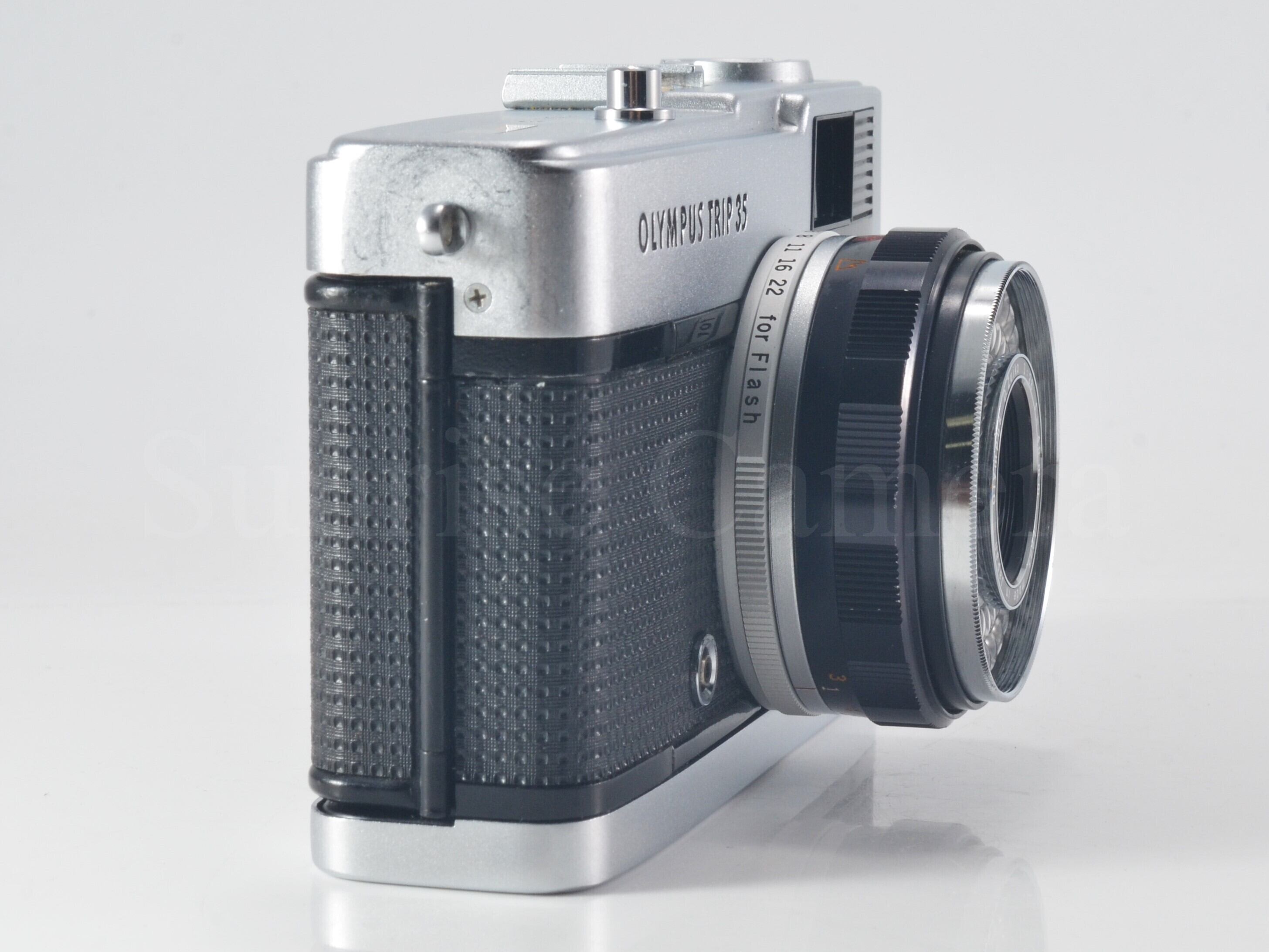 オリンパス TRIP35 40mm F2.8 超人気機種】OLYMPUS TRIP35 / D.Zuiko 40mm F2.8 整備済 ネガフィルム