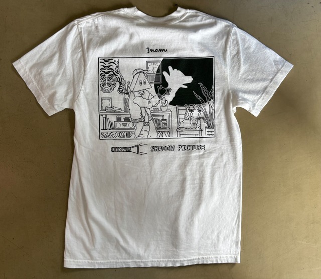 BIG PINK shadow picture tee white