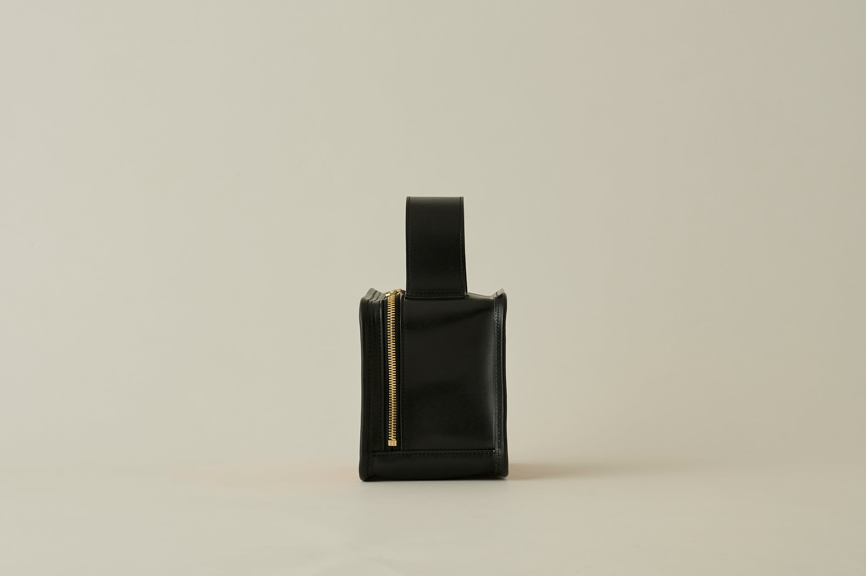 LIMITED】Leather Mini Book Bag -BLACK x CAMEL- | LIFESTYLIST LIMITED】Leather Mini Book Bag -BLACK x CAMEL- | LIFESTYLIST