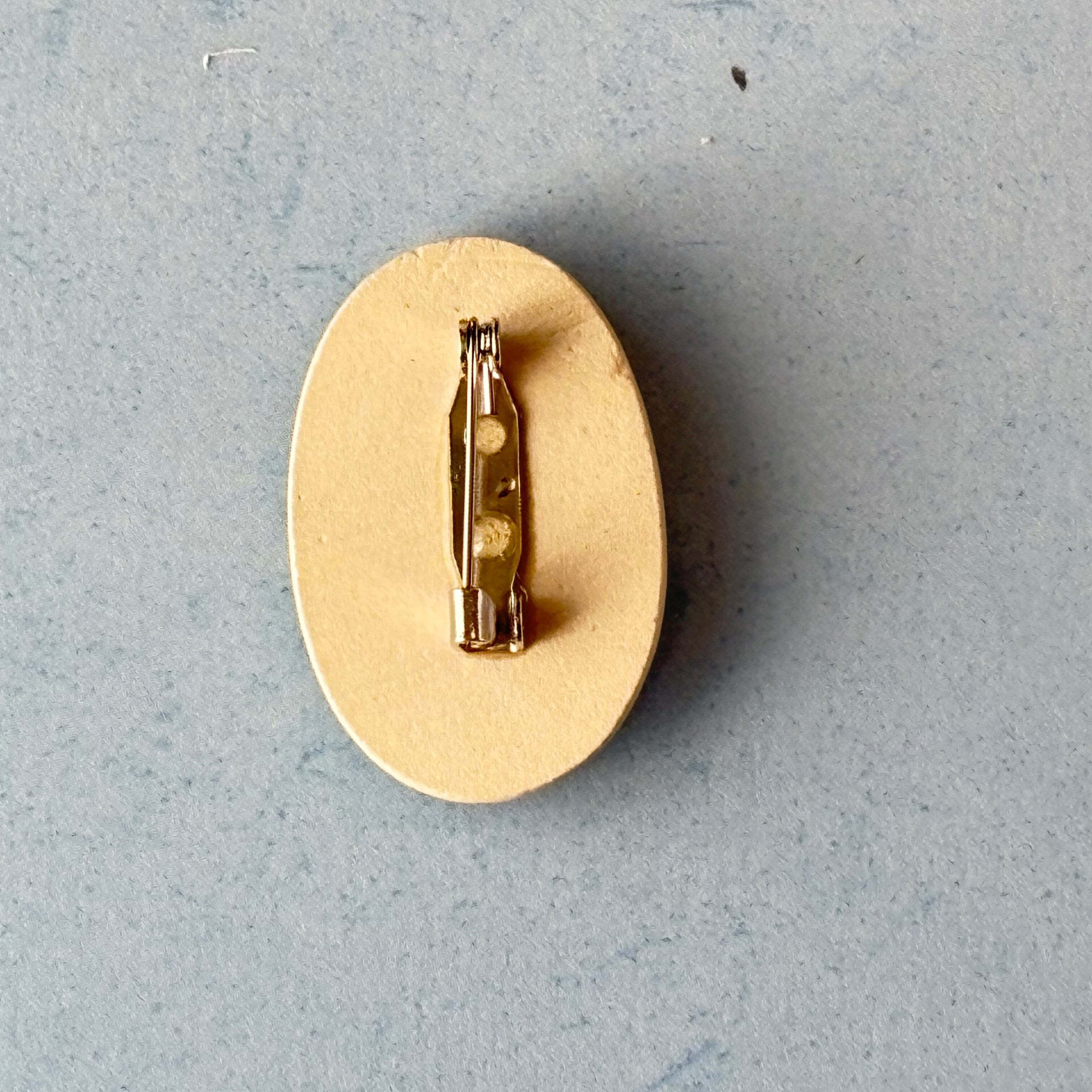 805 リトアニア 陶器のブローチ/狐 | attic