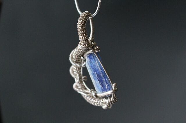 Kyanite silver925 wirewrapping pendant