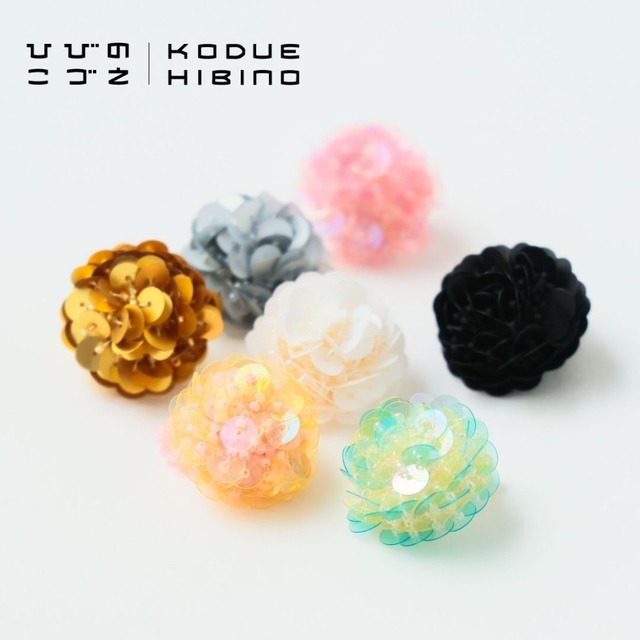 ひびのこづえ kodue hibino ビーズアクセサリー KU-KIリング ビーズ 指輪 リング レディース ブランド おしゃれ フリーサイズ お花 ガラスビーズ 中国製 かわいい 女性 ギフト ゴールド シルバー KA01 Sr008