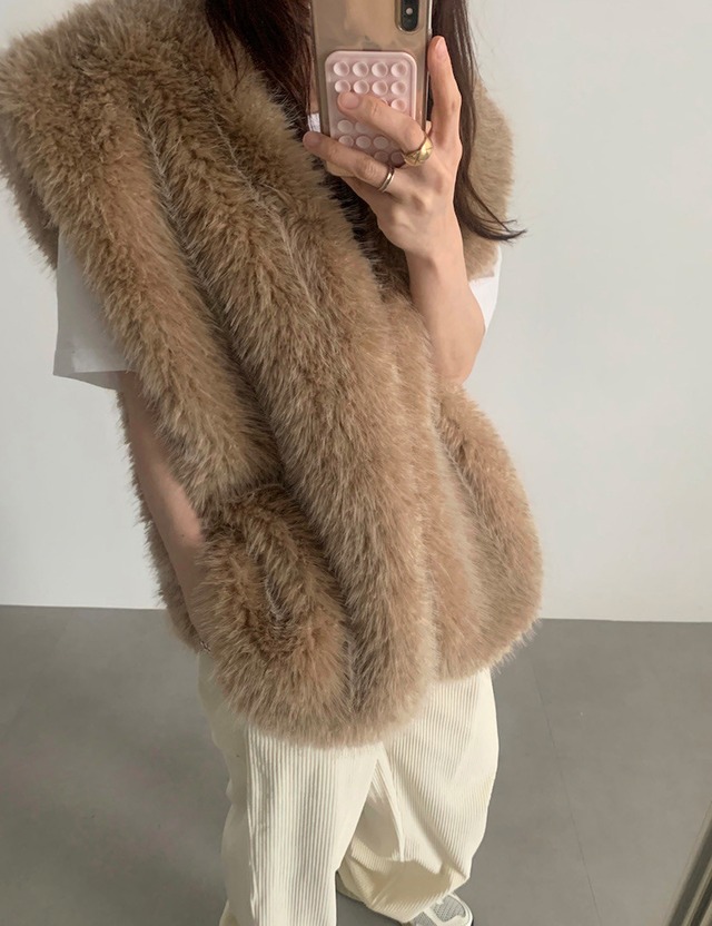 【新作5％OFF・3日間】Volume Eco-Fur Vest_2colors