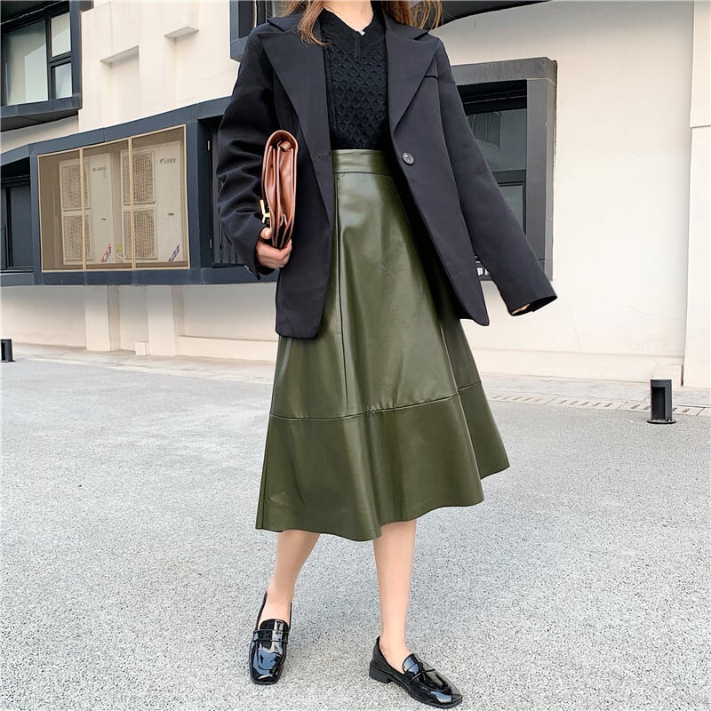 秋冬新作 レザースカート 大きいサイズ フェイクレザー スカート レディース ボトムス スカート レディース エコレザースカート ミモレ丈 スカート フレアスカート 膝丈 レディース スカート ひざ丈 ロングスカート 秋冬 フレアスカート グリーン ブラック 黒 P8094 秋冬新作 レザースカート 大きいサイズ フェイクレザー スカート レディース ボトムス スカート レディース エコレザースカート ミモレ丈 スカート フレアスカート 膝丈 レディース スカート ひざ丈 ロングスカート 秋冬 フレアスカート グリーン ブラック 黒 P8094