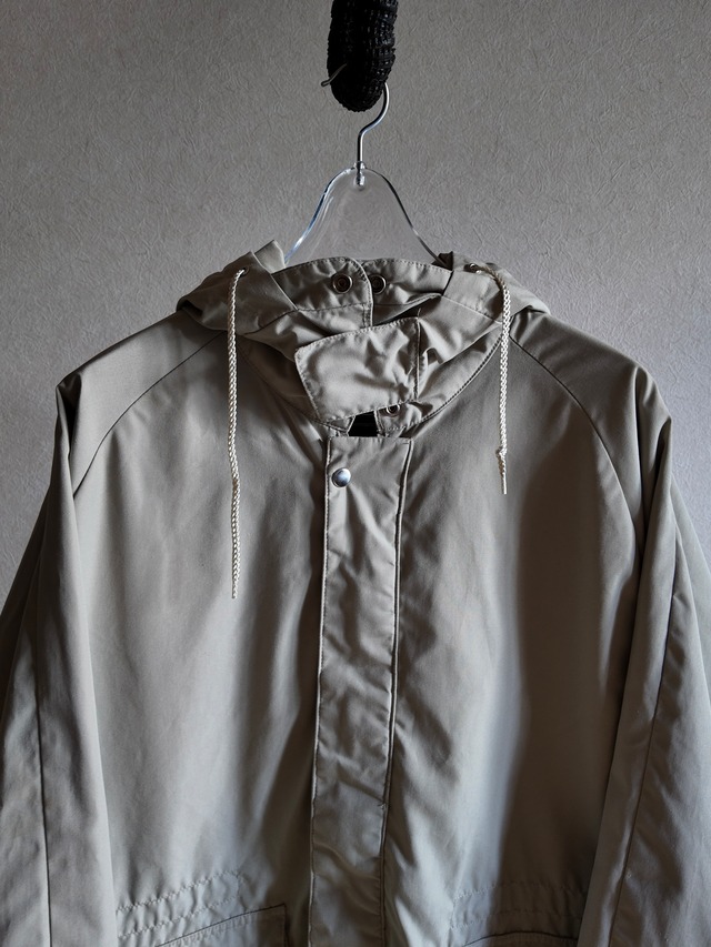 1970s UNKOWN MONUTAIN PARKA