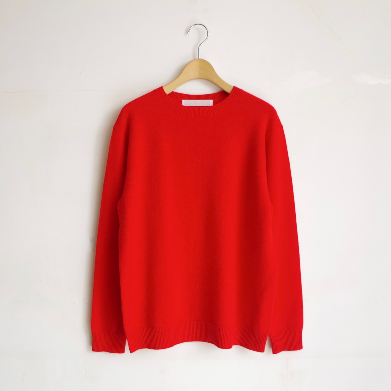 one f.  Cashmere Crew Neck Knit
