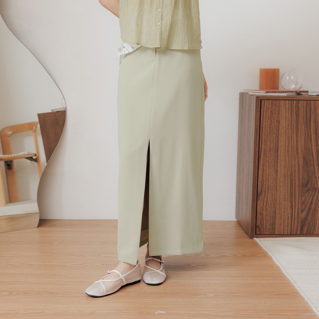 Front Slit Tight Skirt T3402