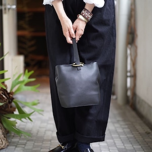 MARROW(マロウ)ONE HANDLE BLACK