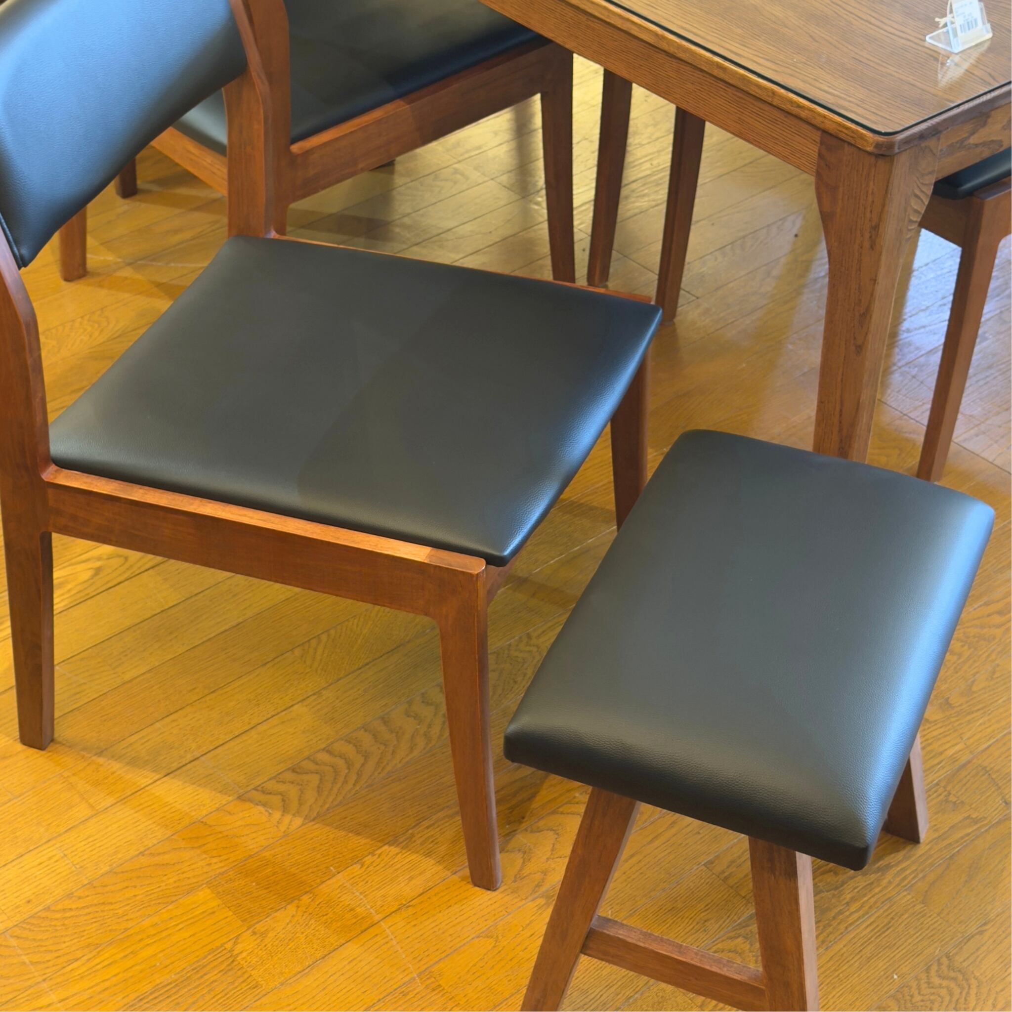 新品】Wood ＆ PVC Stool / スツール 合皮 ブラック | ARRIVO VINTAGE