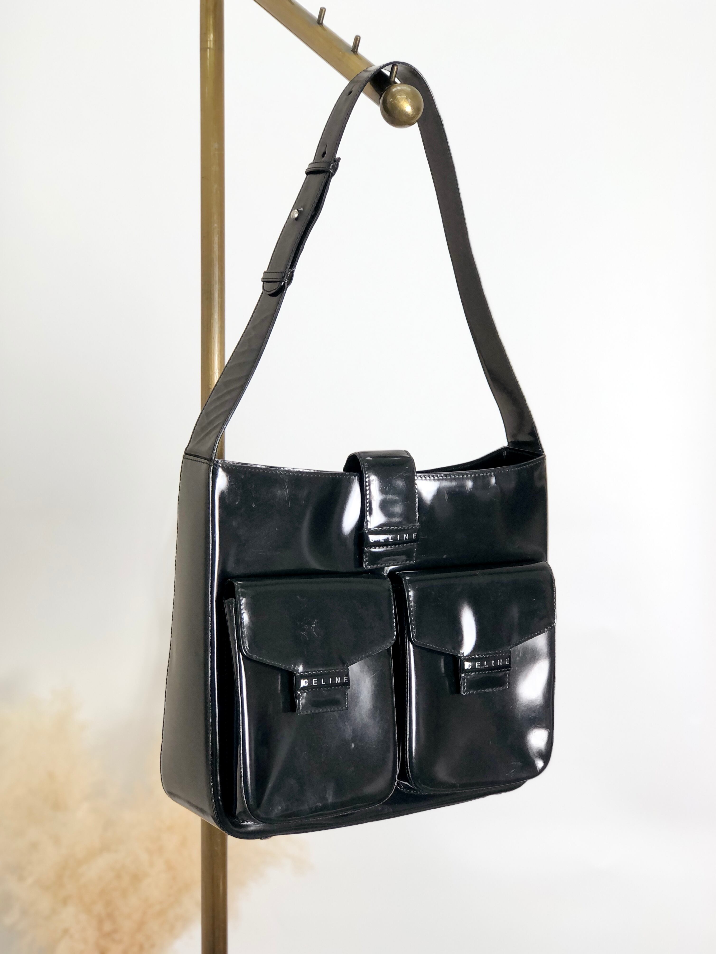 CELINE　セリーヌ　ハンドバッグ　エナメル　ブラック　ビジネスバッグ CELINE セリーヌ ショルダーバッグ ブラック ロゴ バックル エナメル