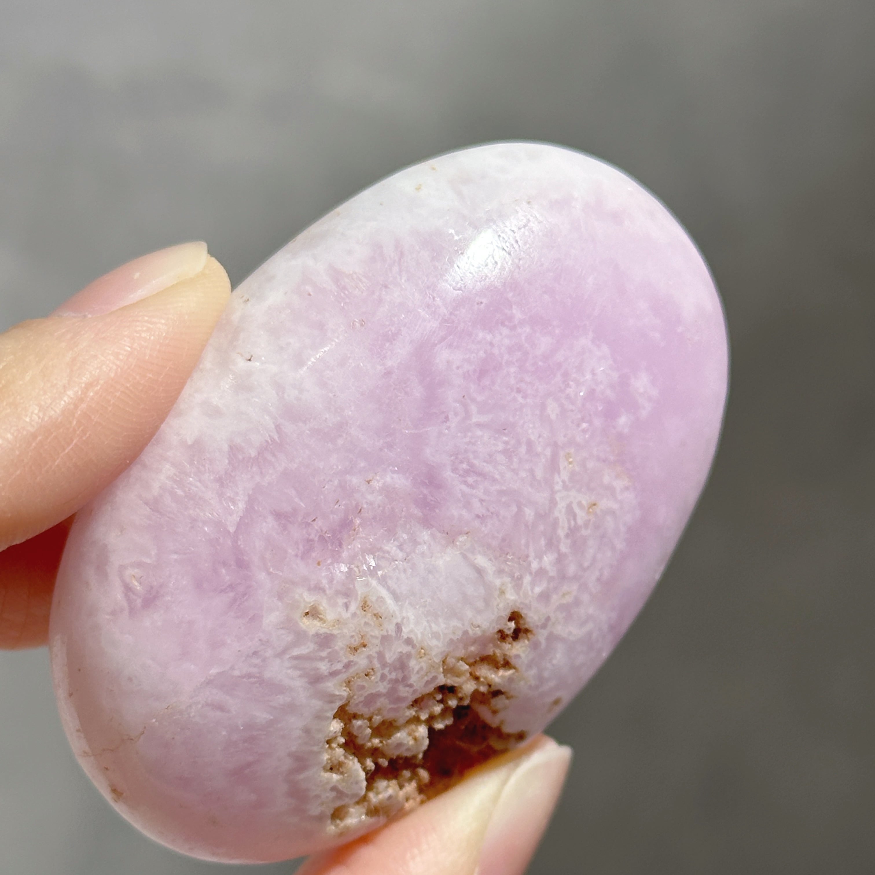 ピンクアラゴナイト パームストーン42◇Pink Aragonite Palm Stone