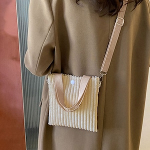 ミニバッグ コーデュロイ スマホポーチ レディース 秋冬 韓国 小さめ バッグ 大人 かわいい おしゃれ きれいめ カジュアル スクエアバッグ 軽量 肩掛け 斜め掛け 大人可愛い 大人女子