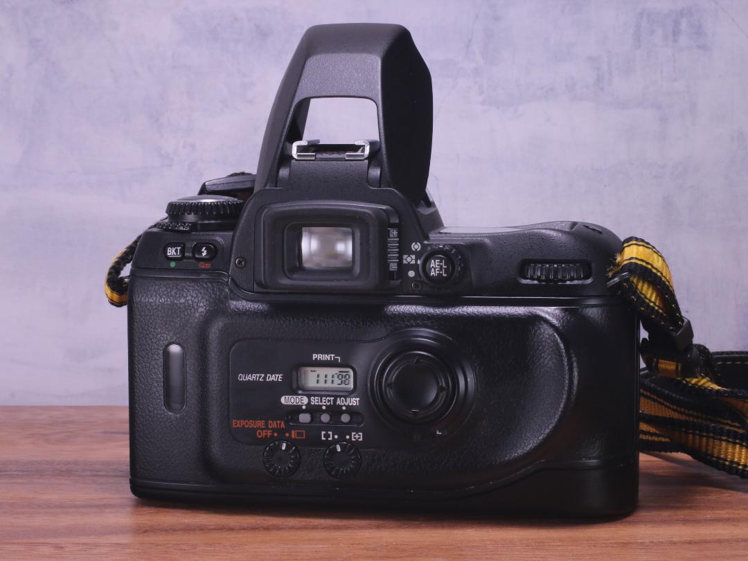 ニコン F80 ＋ Fマウント 1.8 単焦点レンズ imgrc0082038959.jpg