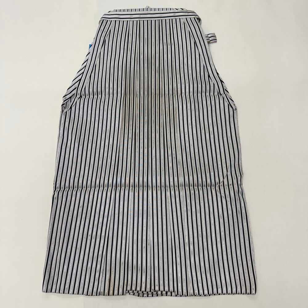 袴 行灯袴 男袴 紐下丈86cm 男性用袴 M-Lサイズ 紋付 成人式袴 縞 中古 4843