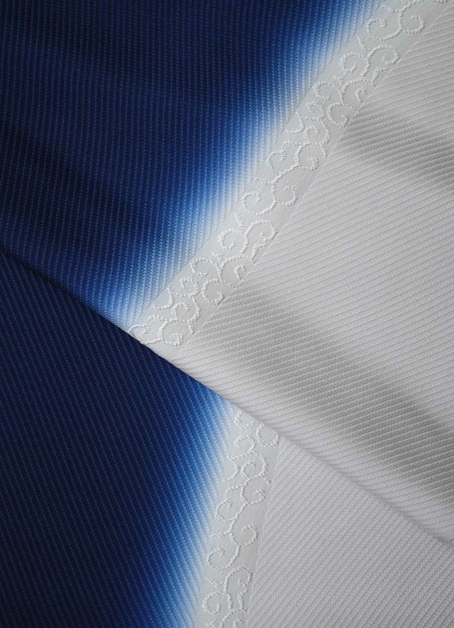 【衿秀・帯揚げ】深縹色 ×白鼠色  風通染め分け唐草　帯揚げ　260214⑪