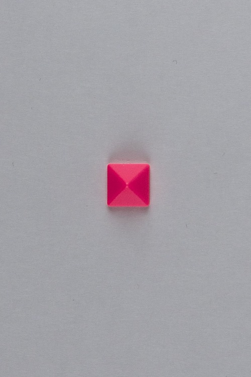 QUADRATA 8x8mm h5.0 FLUOFUCHSIA /Opacoの商品画像2