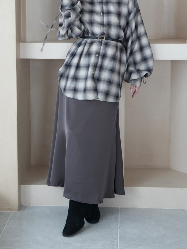 とろみサテンマーメイドスカート