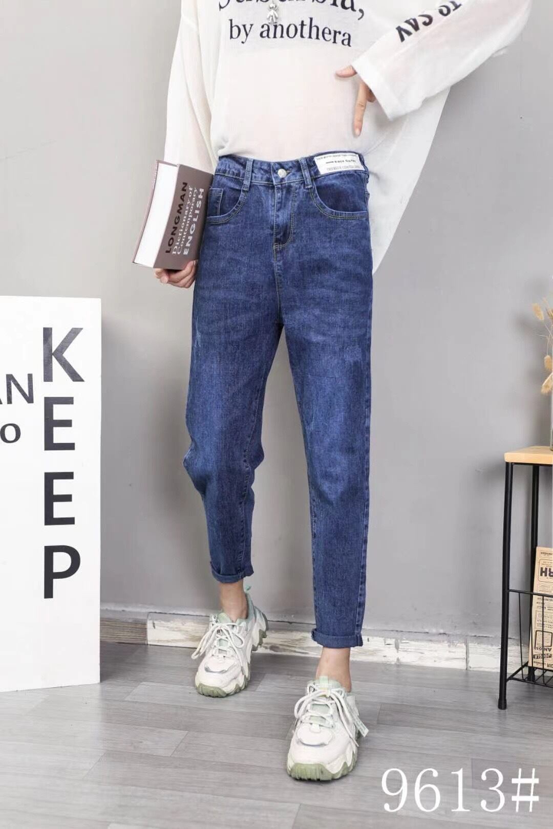 ストレートデニムパンツ