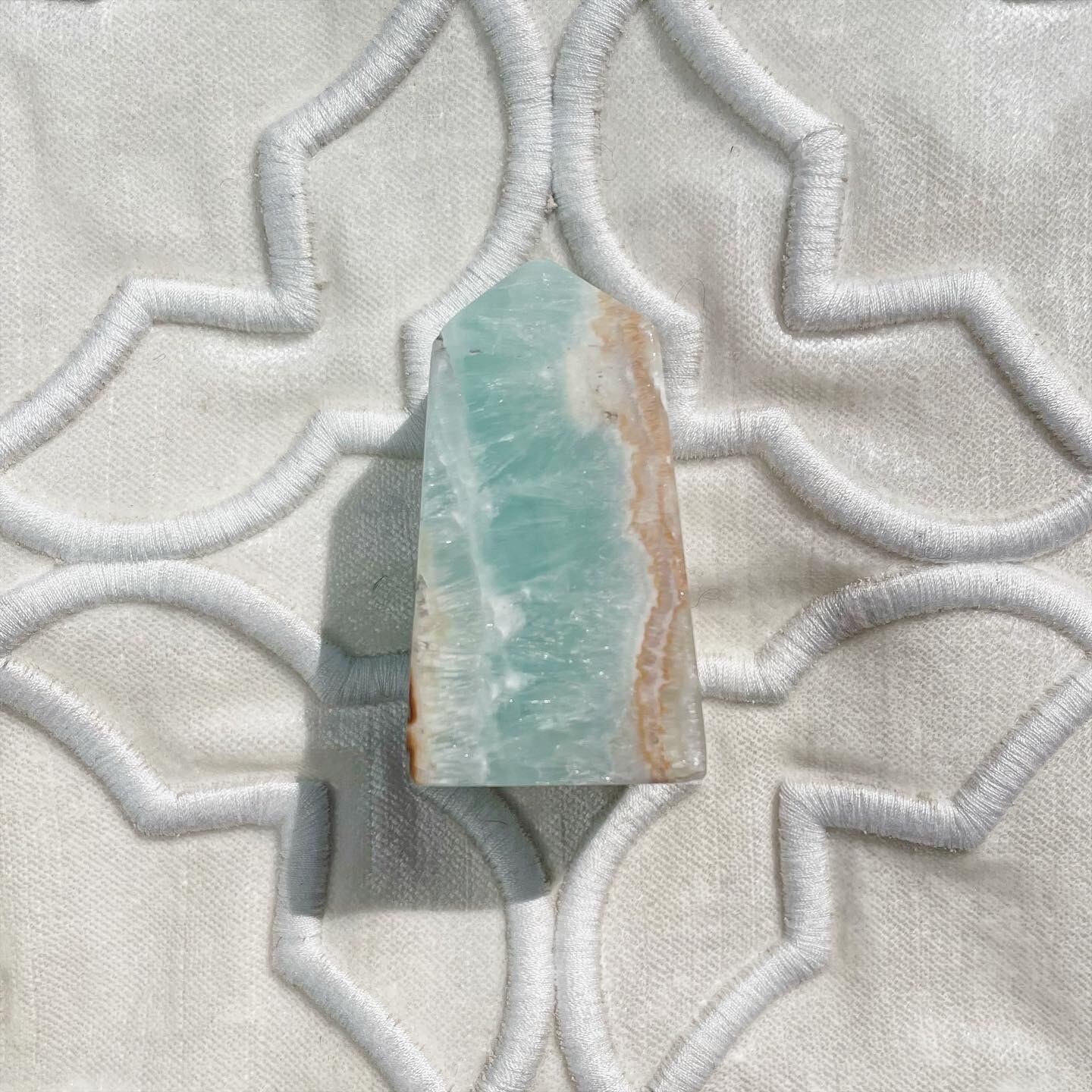 Caribbean Blue Calcite Point 1