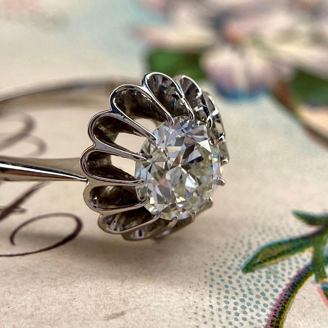 大正～昭和初期 稀少な菊爪留め アンティーク ダイヤモンド リング