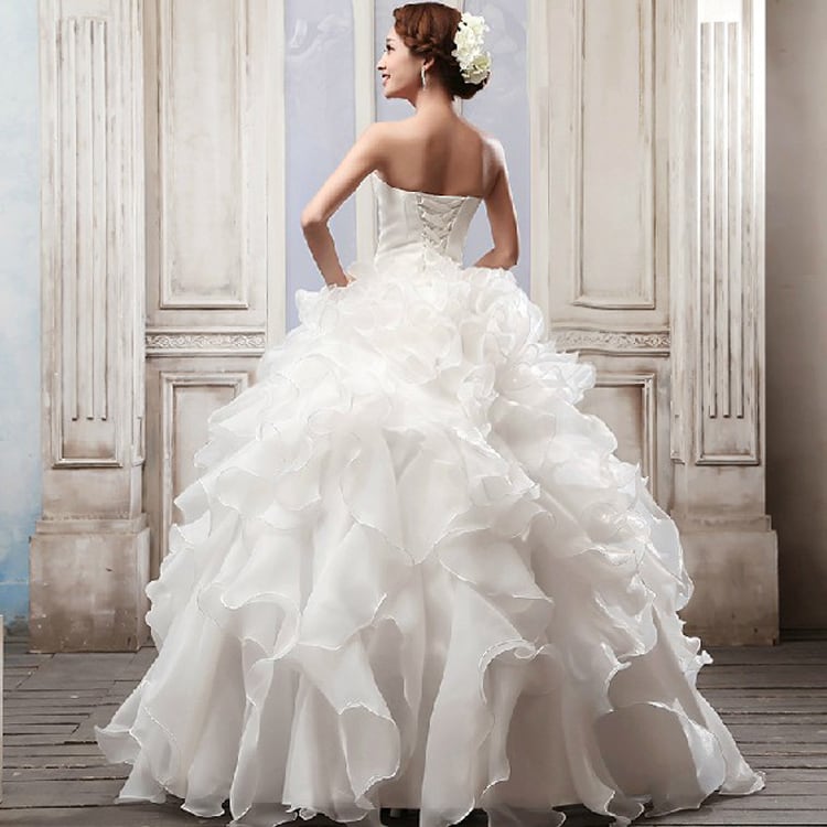 ホワイト ソフトチュール フランス風 ウエディングドレス ベアトップ プリンセスライン 憧れのドレス