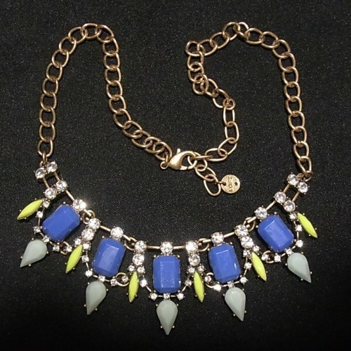 エレガントなビブネックレス　コスチュームジュエリー格安セール　K1121N