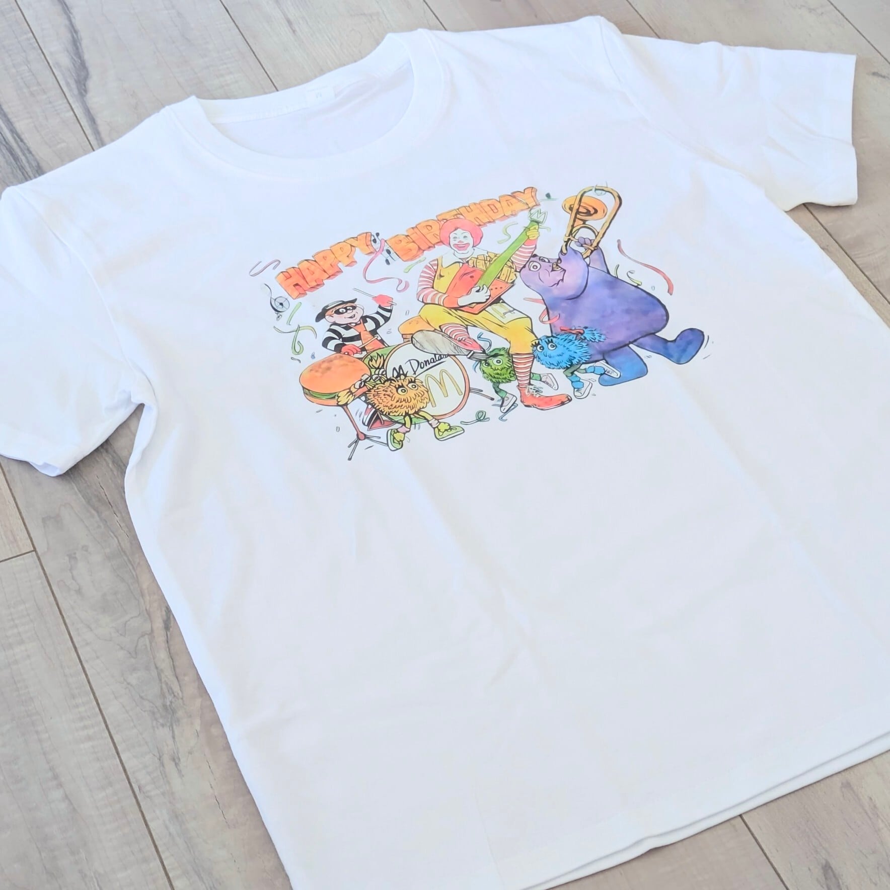【 McDonald's ( マクドナルド 】『HAPPY BIRTHDAY』Tシャツ 〚アメリカン雑貨 アメトイ〛