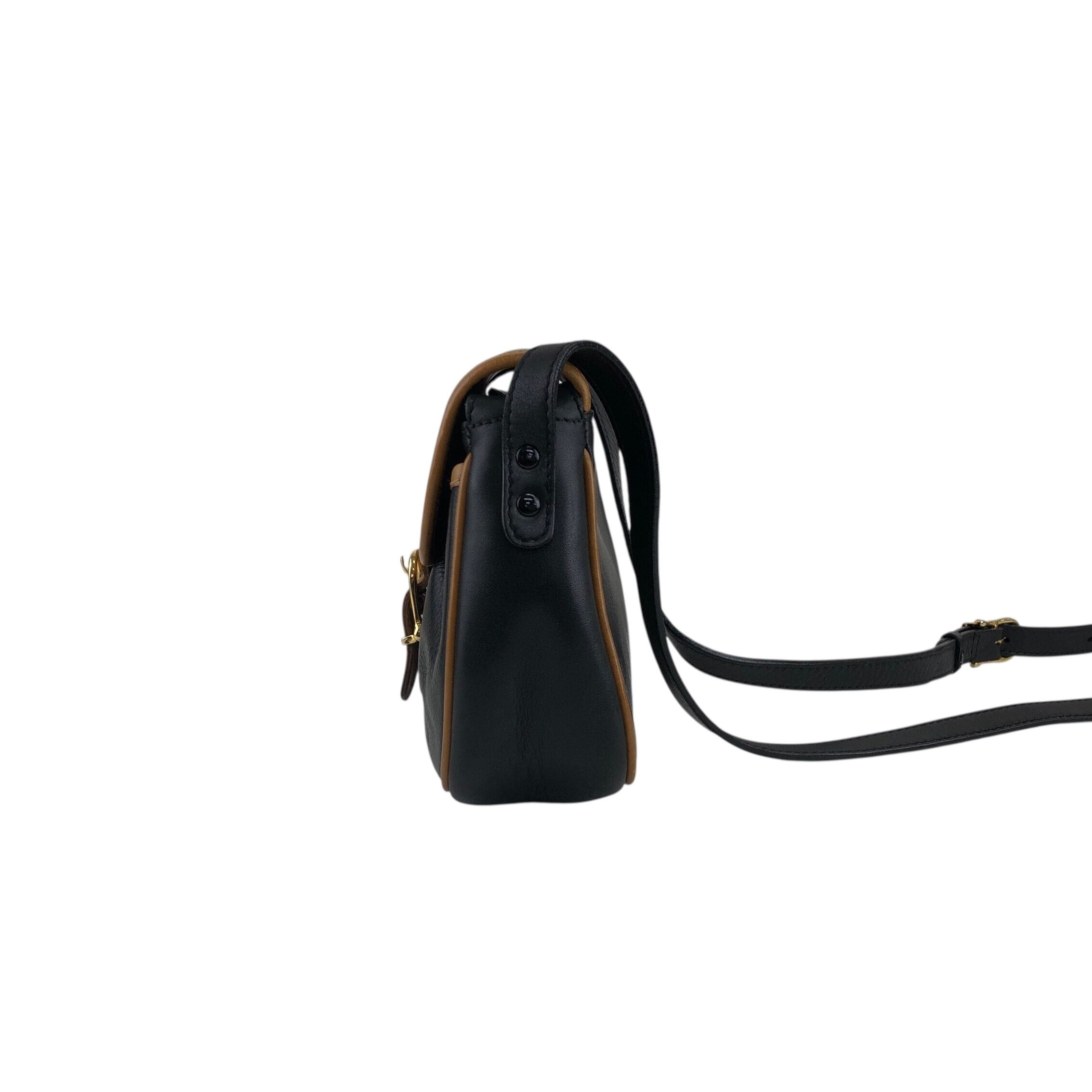 CELINE セリーヌ ショルダーバッグ ブラック ブラゾン型押し フロント