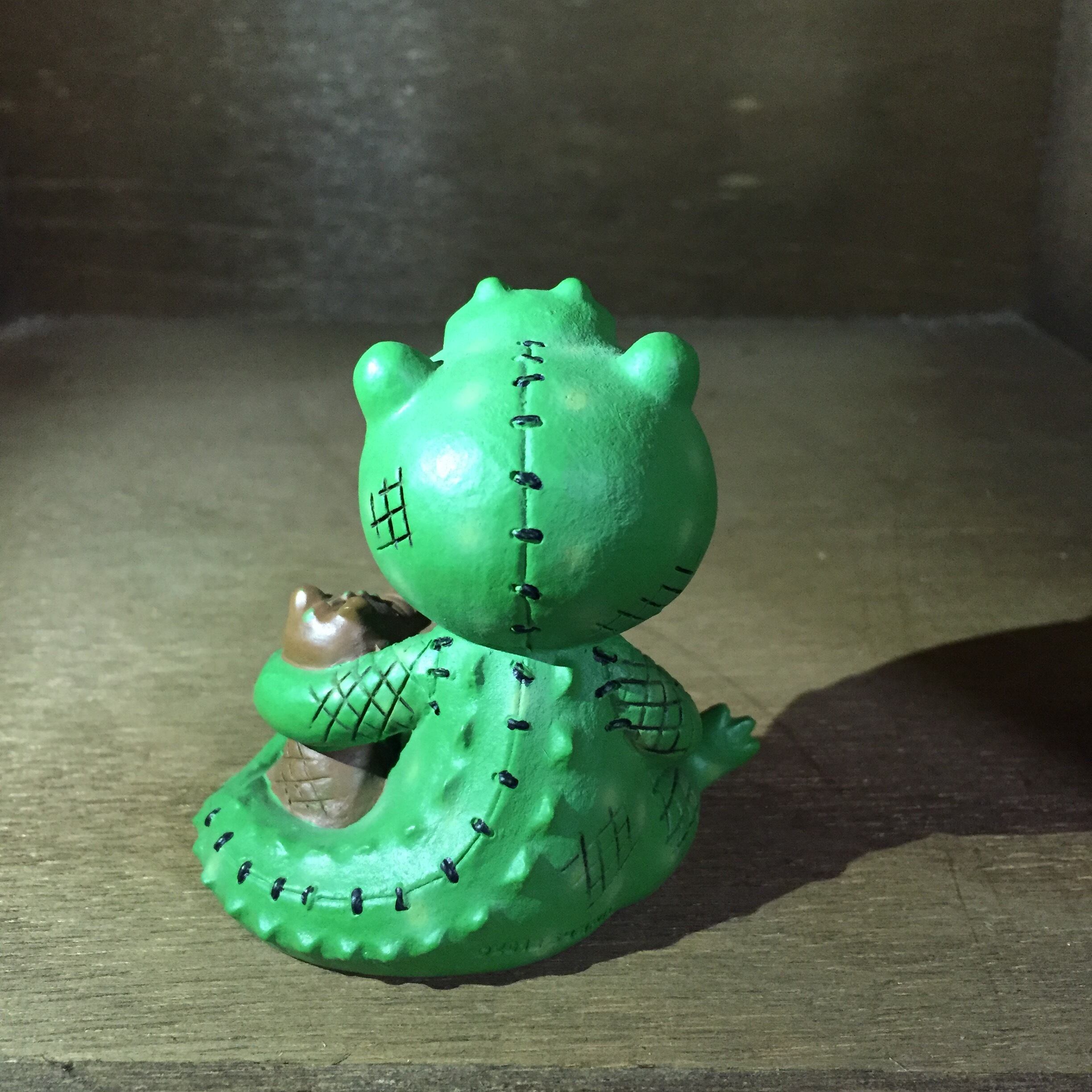 8215 レジンフィギュア Chompsy ワニ | Furrybones専門店 By Foursometoys