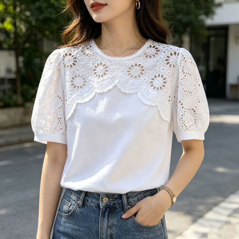 LACE EMBROIDERY STRIPED PANEL SLEEVE T-SHIRT M-17365