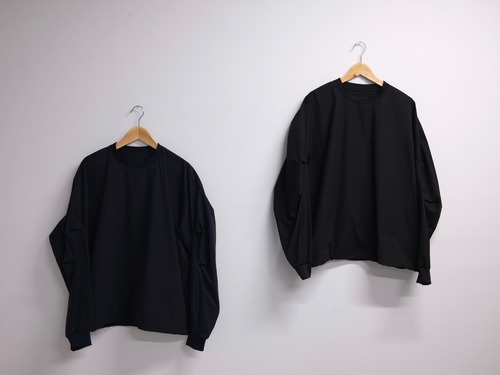 UNTRACE_123 L/S SMOCK”