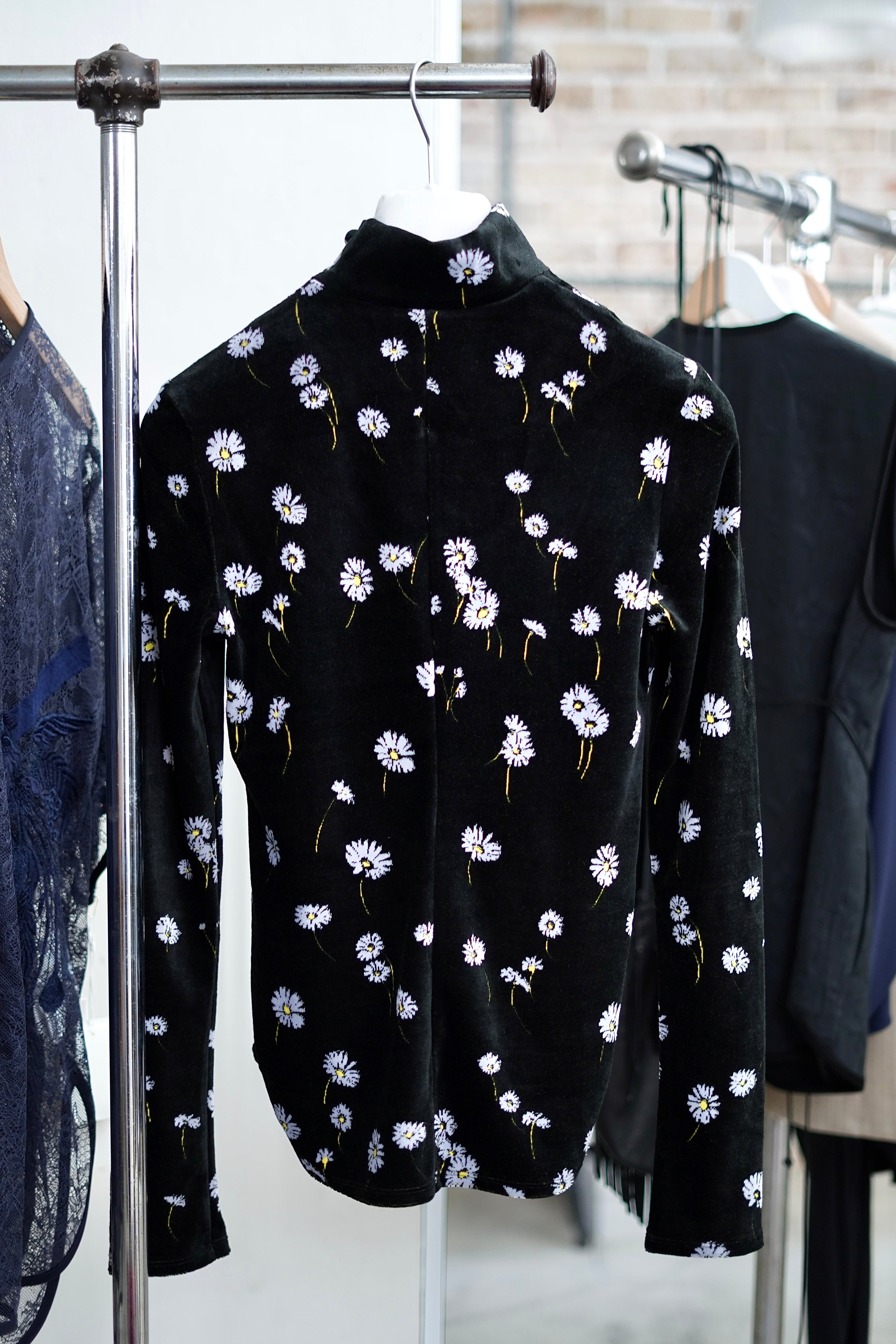 Mame Kurogouchi / Velour Jersey Floral High Neck Top ( BLACK, NAVY