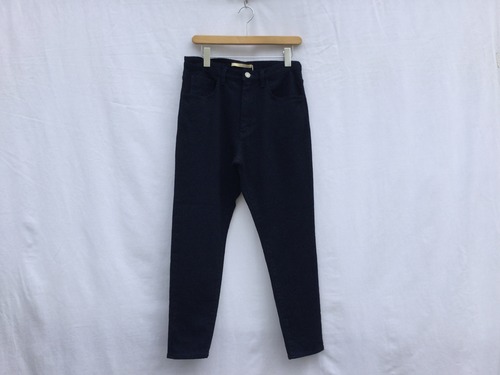 AUGUSTE-PRESENTATION”綿ウール5PKT TAPERED PANTS INDIGO”
