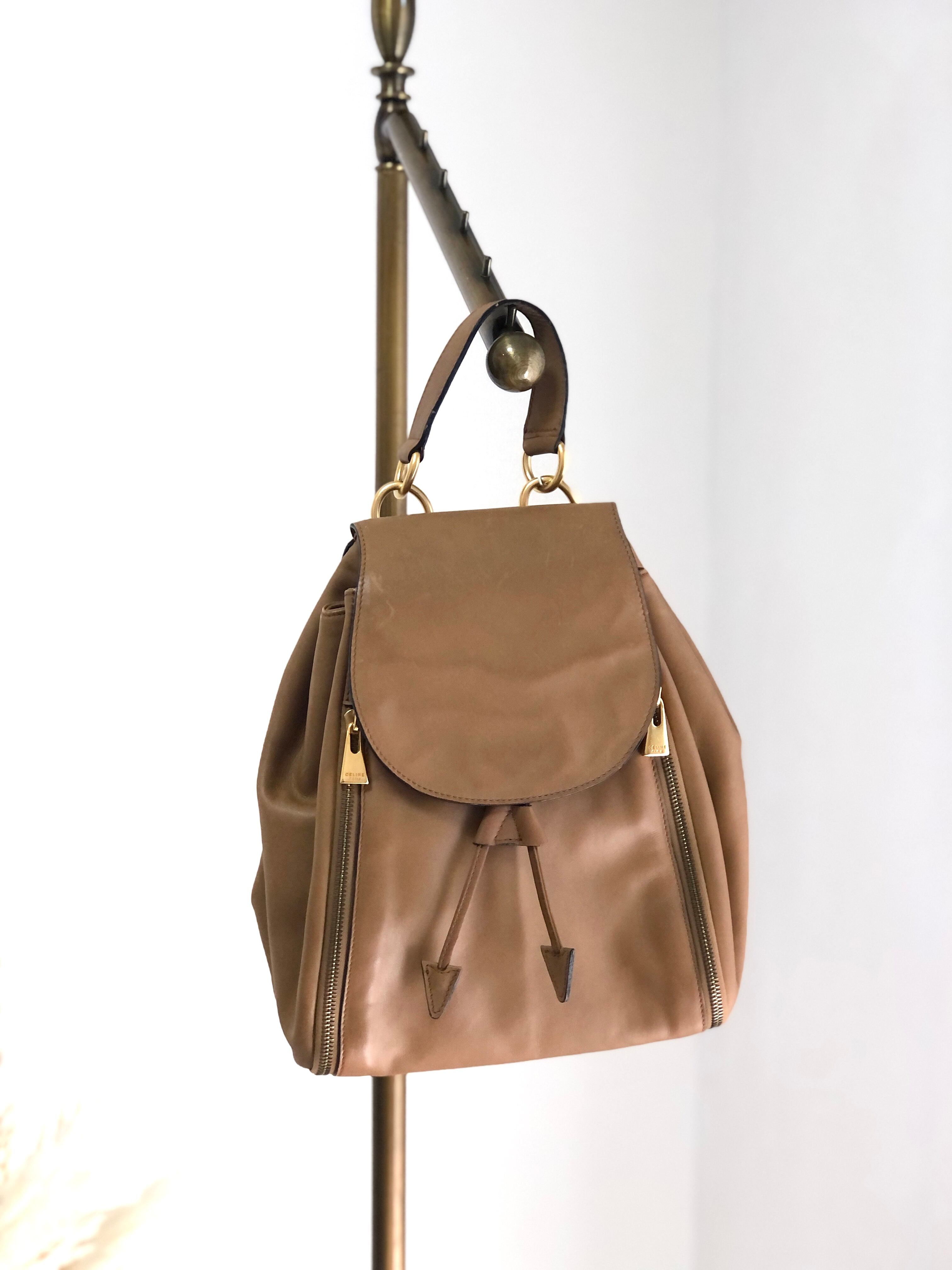 セリーヌ CELINE レザー リュック キャメル セリーヌ CELINE レザー リュック キャメル 【公式通販】