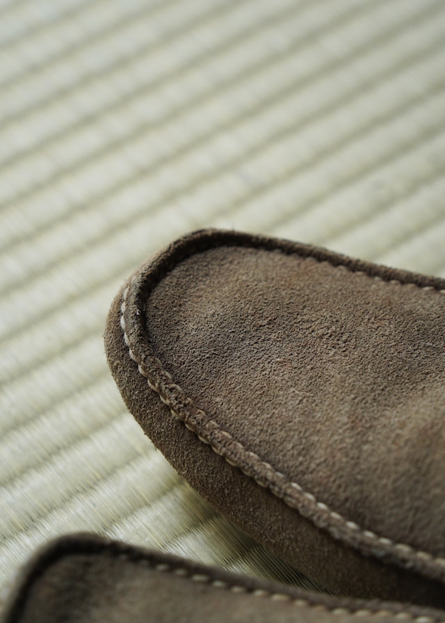 00’s PRADA suede square toe mules