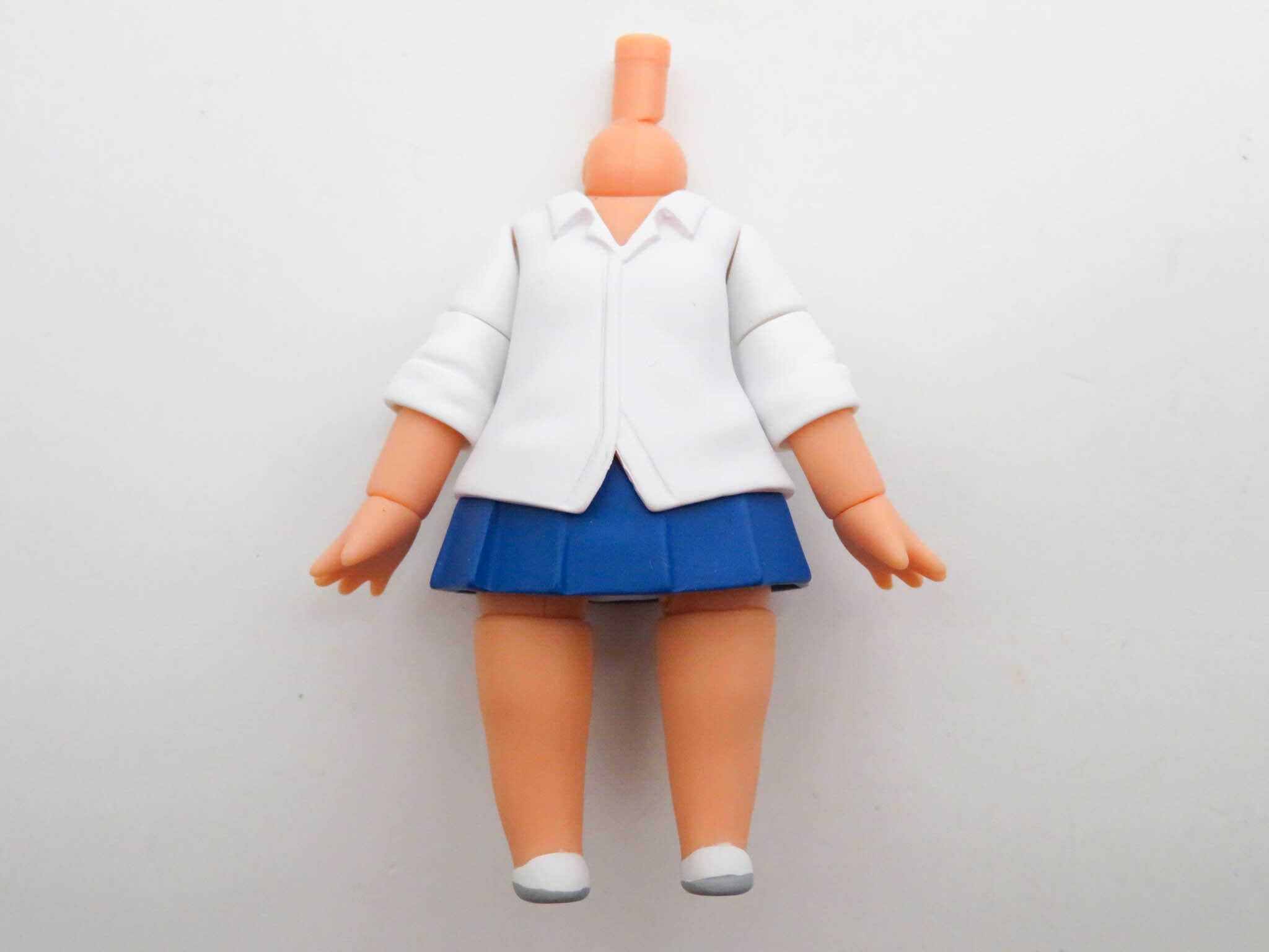 再入荷【2098】 長瀞さん 体パーツ 制服 ねんどろいど | ホビー通販